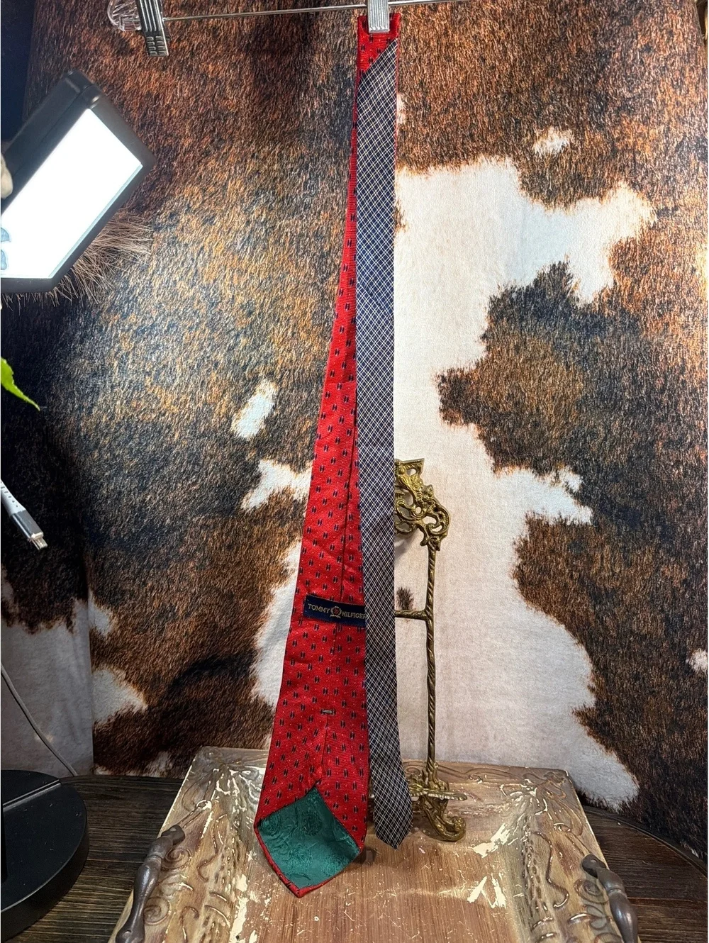 Tommy Hilfiger Red Patterned Men's Tie
